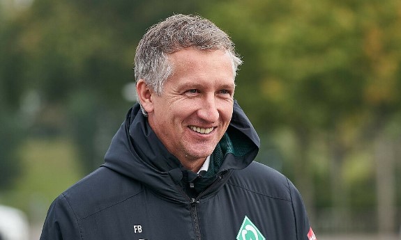 Вердер (Бремен) удължи договора на Франк Бауман с още една година bet365