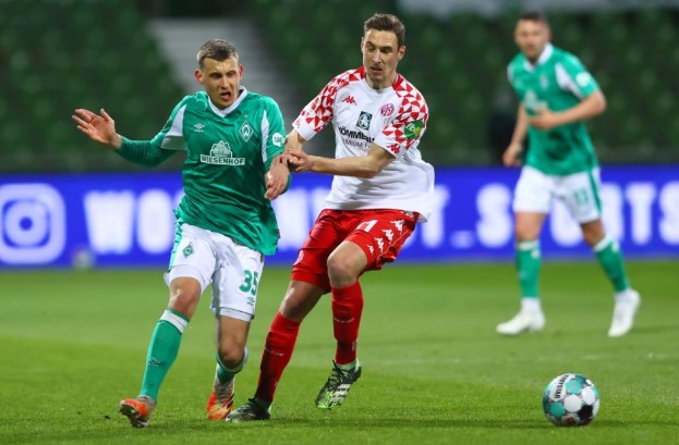 Айнтрахт (Франкфурт) преотстъпи халфа Доминик Коор на Майнц 05 bet365