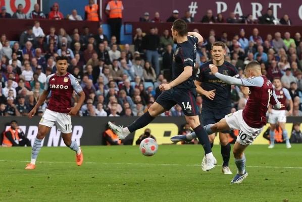 Бърнли и Астън Вила завършиха при резултат 1:1 bet365