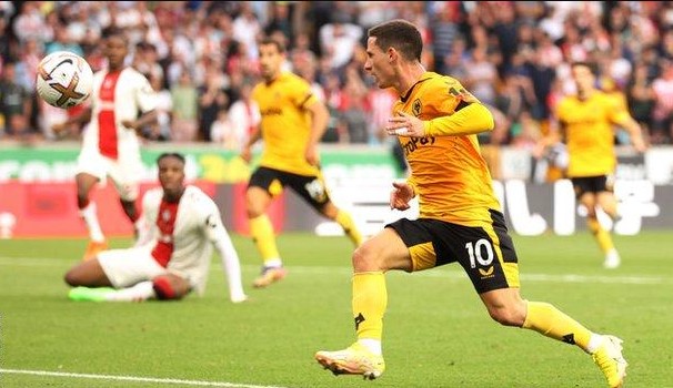 Уулвърхамптън победи с 1:0 Саутхамптън bet365