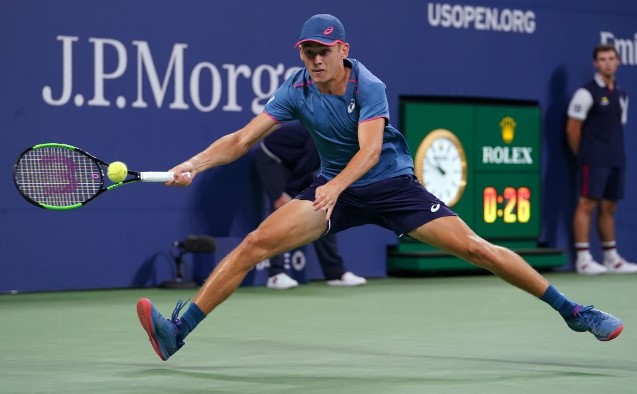 Алекс Де Минор се класира за полуфиналите на турнира в Стокхолм bet365