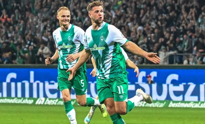 Вердер (Бремен) победи Шалке с 2:1 bet365