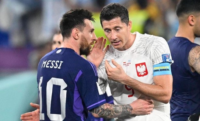 Роберт Левандовски - Лионел Меси bet365