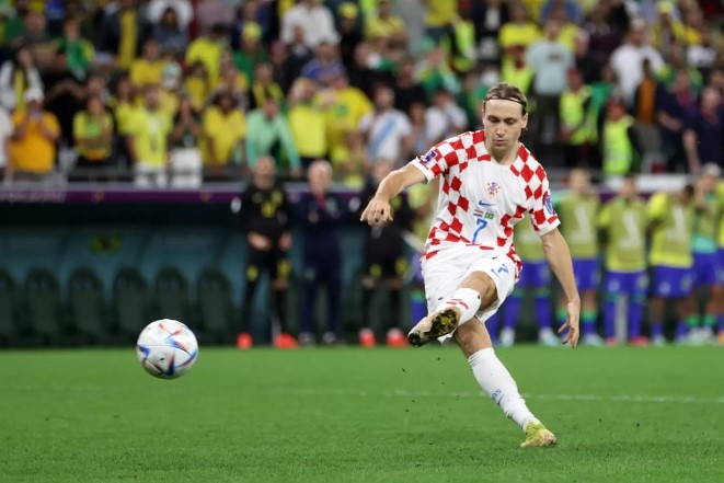 Ловро Маер bet365