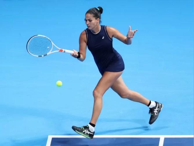 Изабелла Шиникова bet365