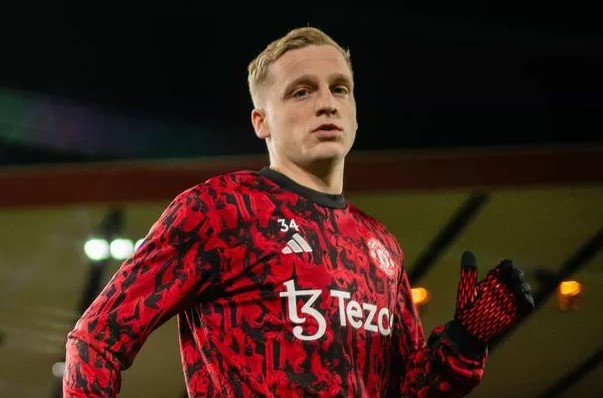 Дони ван де Беек bet365