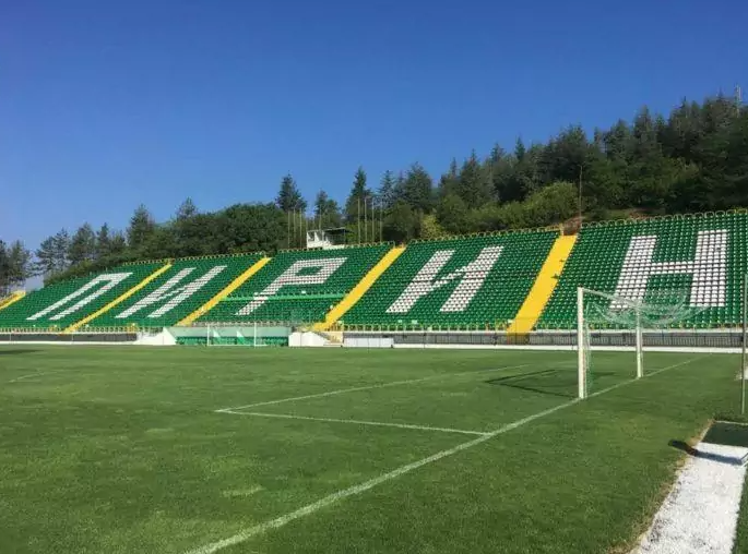 стадион пирин bet365